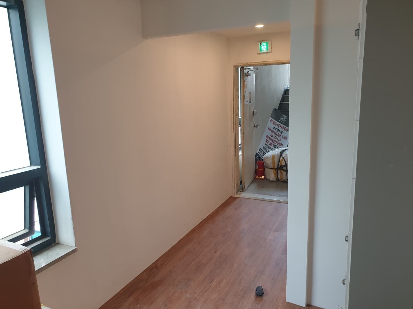 0046_2024.04.16_경기도 군포시 당동 유리문 강화도어 시공