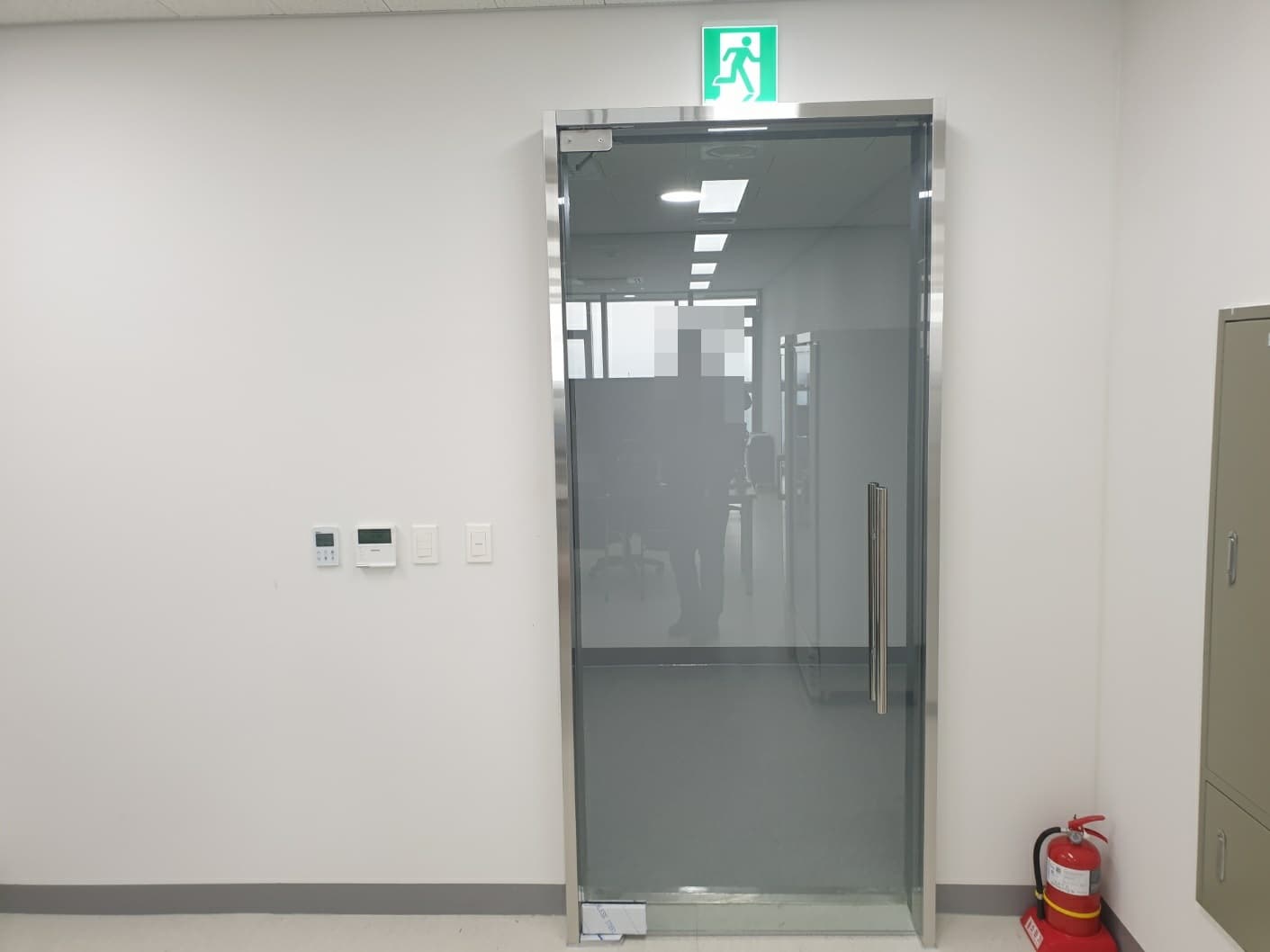 0062_2025.01.03_경기도 오산시 가수동 유리문 강화도어 및 힌지 시공