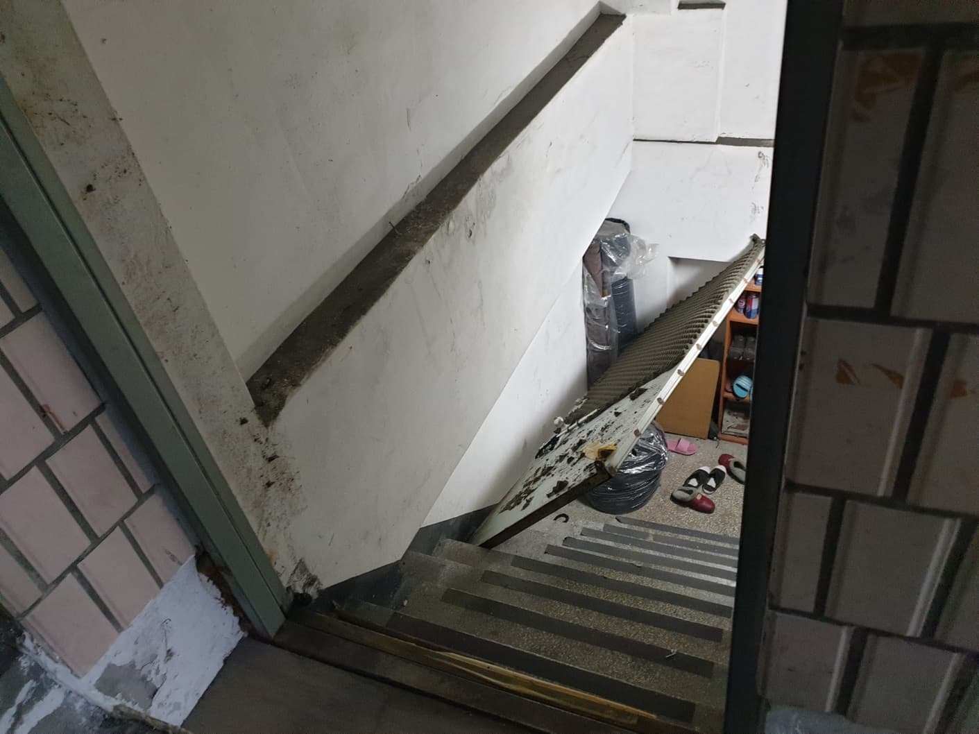 0085_2023.09.19_서울시 광진구 중곡동 방화문 시공