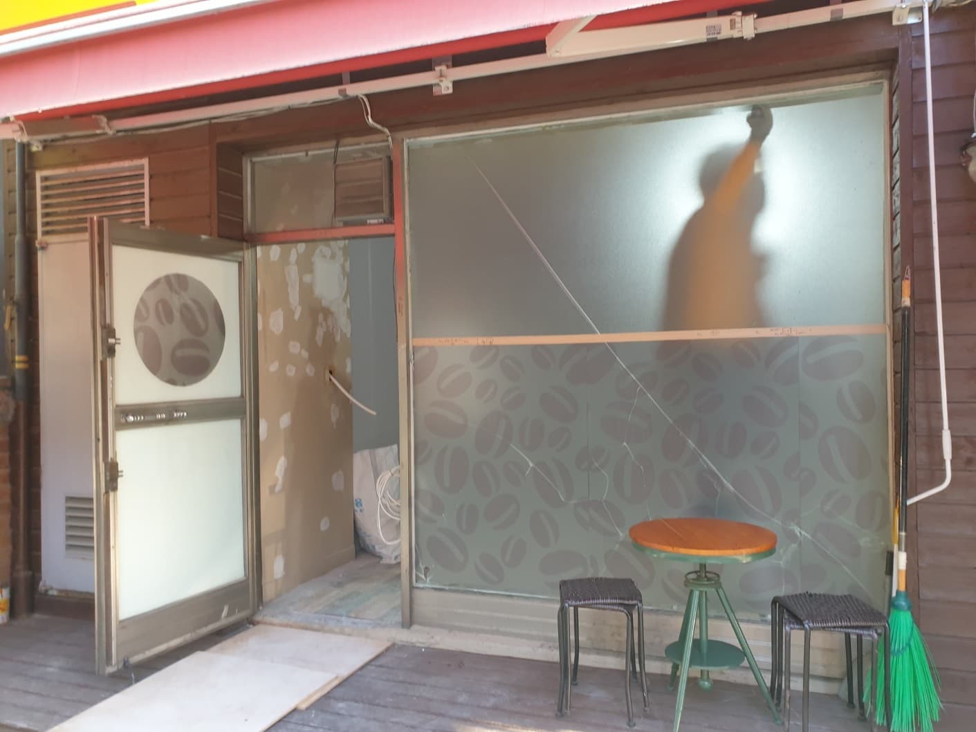 0097_2024.06.25_서울시 동대문구 장안동 유리 및 유리문 강화도어 시공