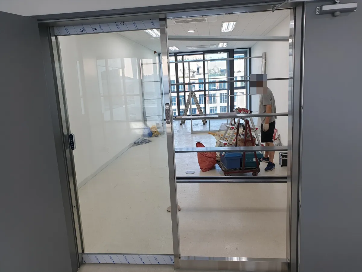 경기 고양시 일산동구 정발산동 자동문 시공 시공 썸네일 3