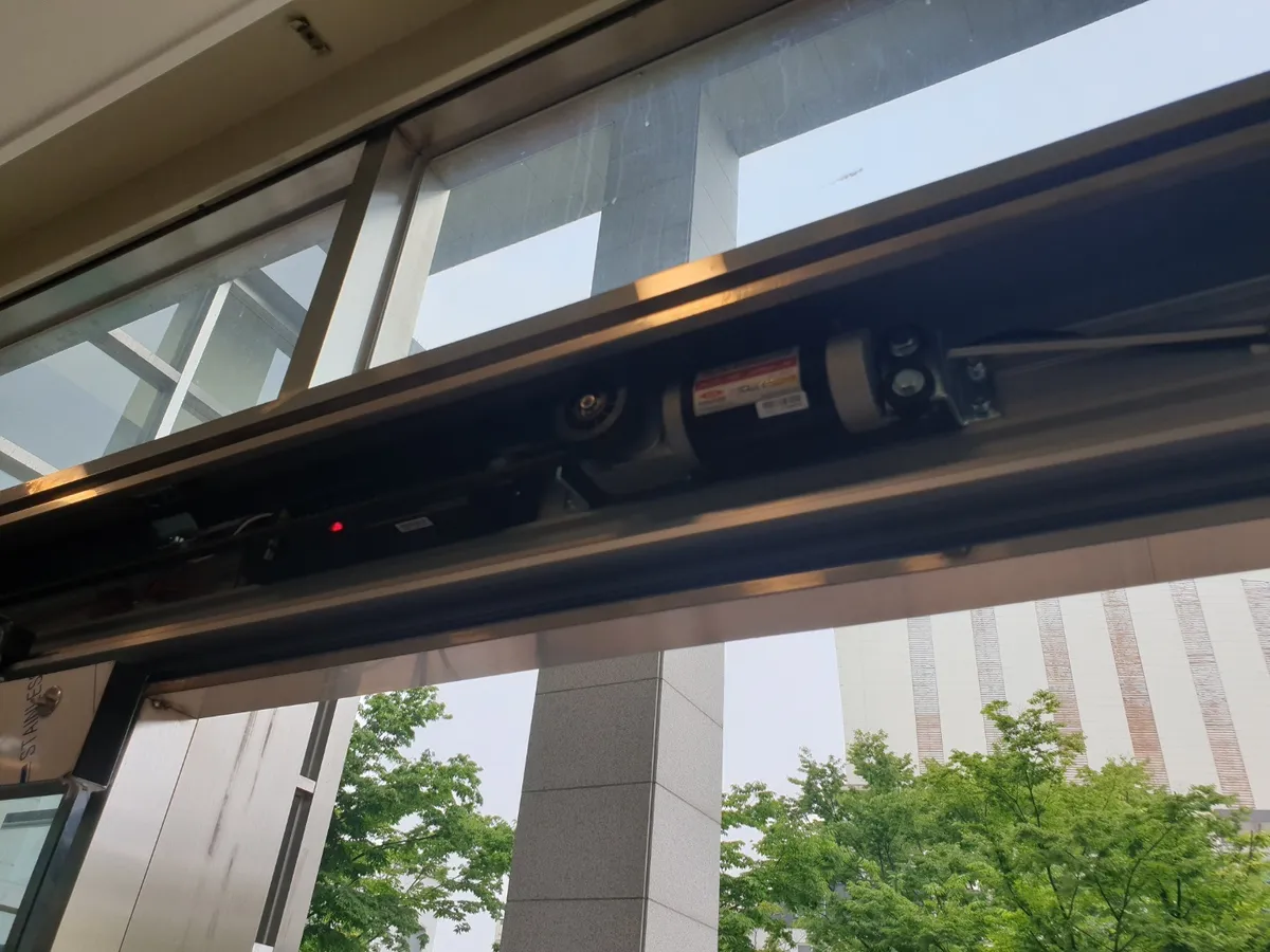 서울시 성동구 성동장애인종합복지관 성동보호작업장 카페 자동문 시공 시공 썸네일 8