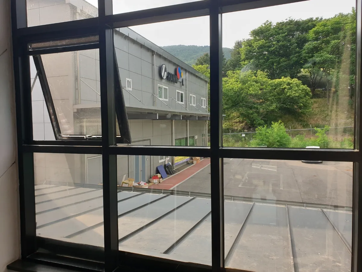경기도 고양시 카페 유리 교체 및 자동문 모터 시공 시공 썸네일 11