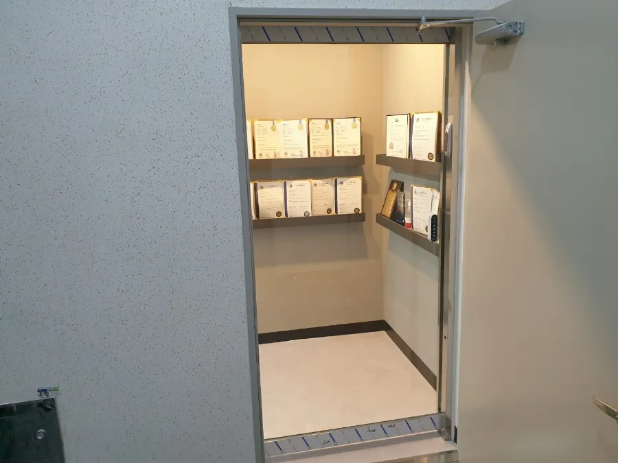사무실 출입문 시공이 고민이시라면 경기 고양시 일산동구 정발산동 자동문 시공 시공 썸네일 2
