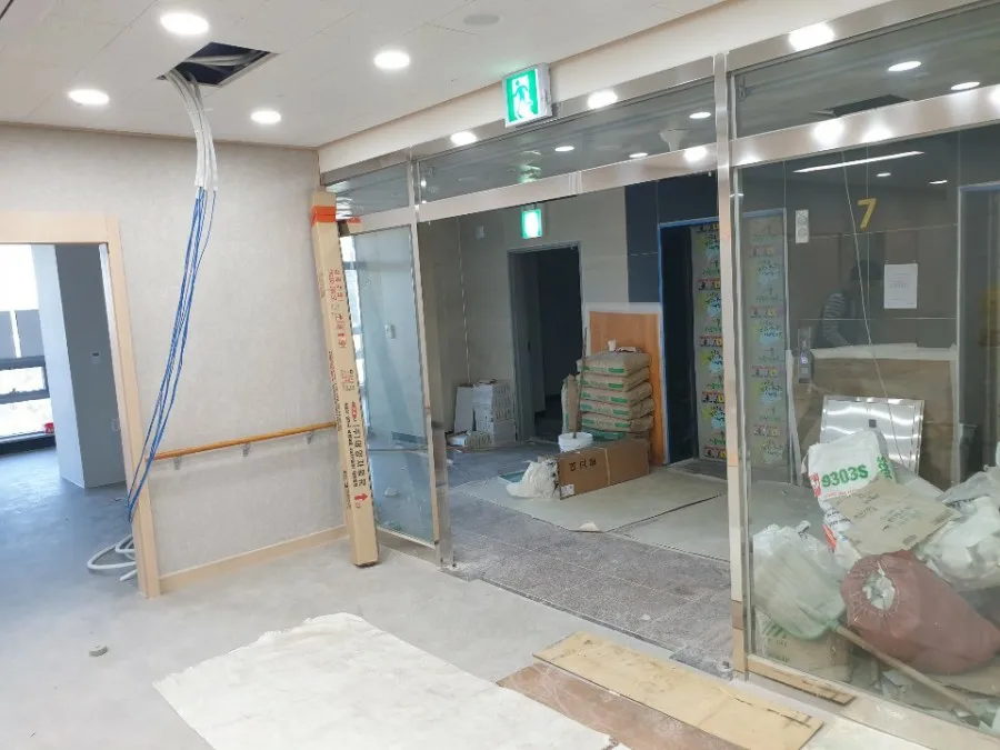 인천 운서동 상가병원 자동문 시공 - 이미지 1