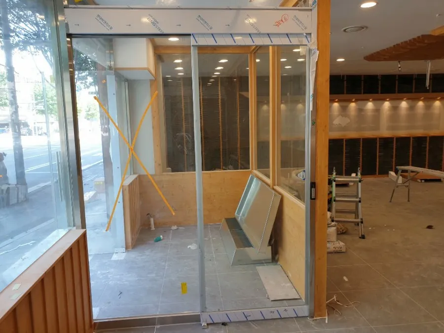 경기 고양시 일산동구 정발산동 자동문 시공 시공 썸네일 4