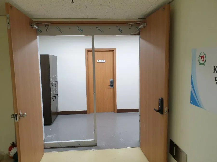 경기도 부천시 대우테크노파크 자동문 시공 시공 썸네일 6