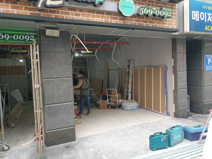 경기도 김포시 장기동 유리 및 유리문 시공 - 이미지 1