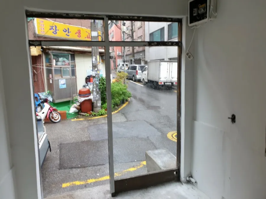 경기 고양시 일산동구 정발산동 유리 시공 및 유리문 교체 시공 썸네일 8