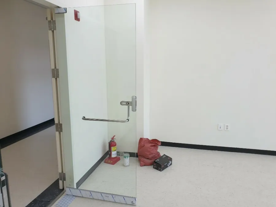 김포 아파트형 공장 강화도어 시공 시공 썸네일 14