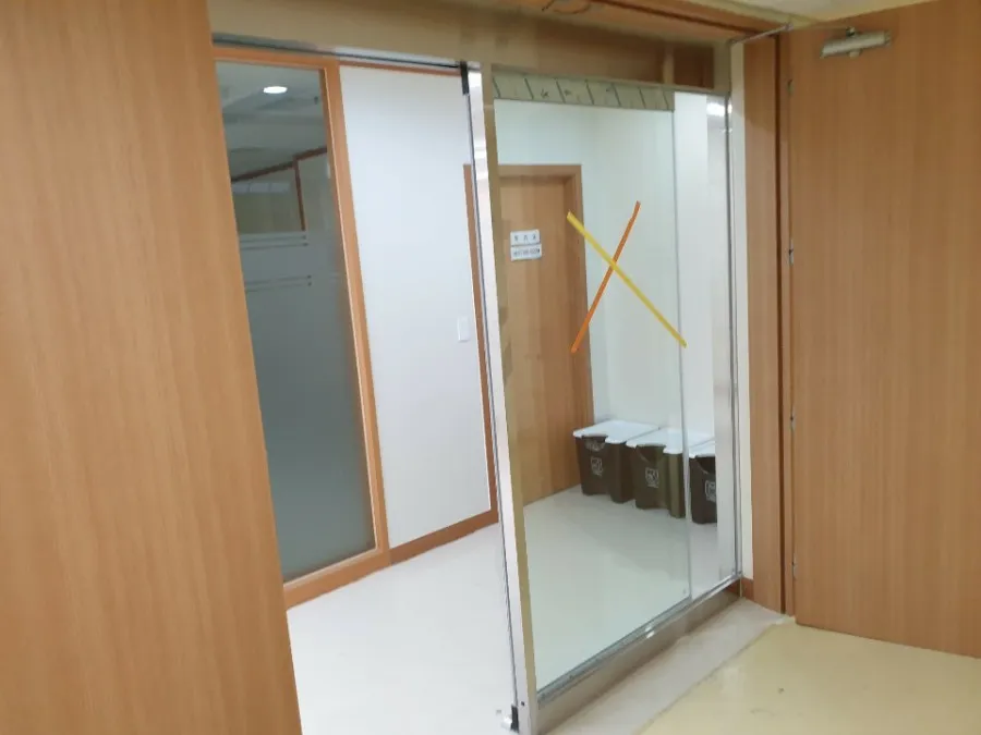경기도 부천시 대우테크노파크 자동문 시공 시공 썸네일 9