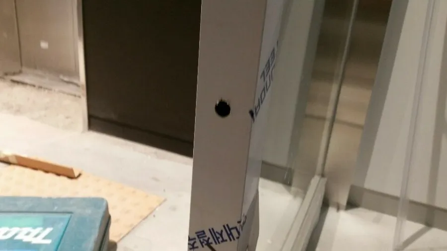 [출입문] 상가 출입문, 자동문 시공 사진입니다 시공 썸네일 4