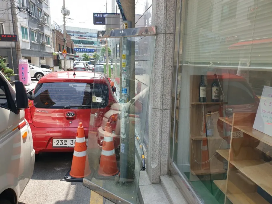 서울시 광진구 중곡동 유리문 시공 - 서울시 광진구 강화도어 수리 및 설치 시공 썸네일 2