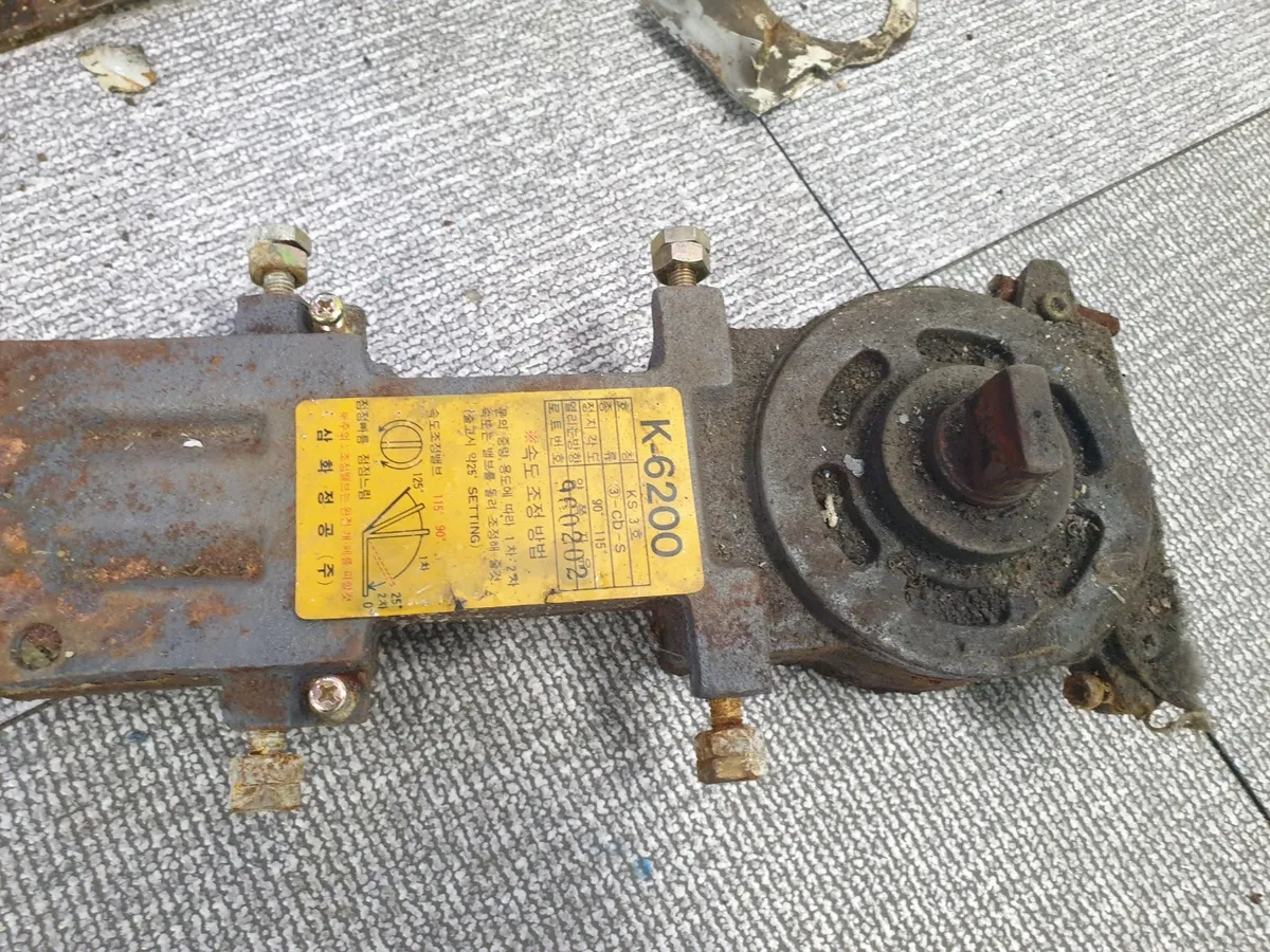 인천시 부평구 산곡동 강화도어 유리문 힌지 교체 시공 시공 썸네일 5