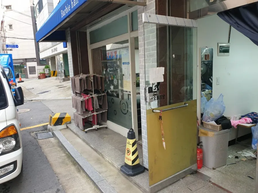 서울시 광진구 중곡동 유리문 수리 - 서울시 광진구 강화도어 수리 및 설치 시공 썸네일 11